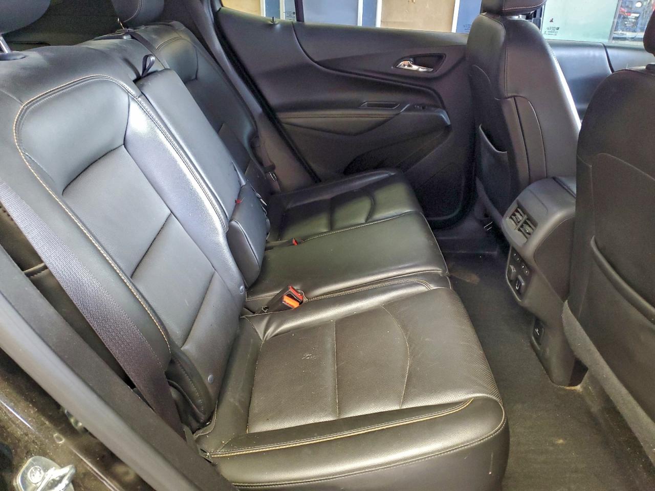 2018 CHEVROLET EQUINOX PREMIER photo 11