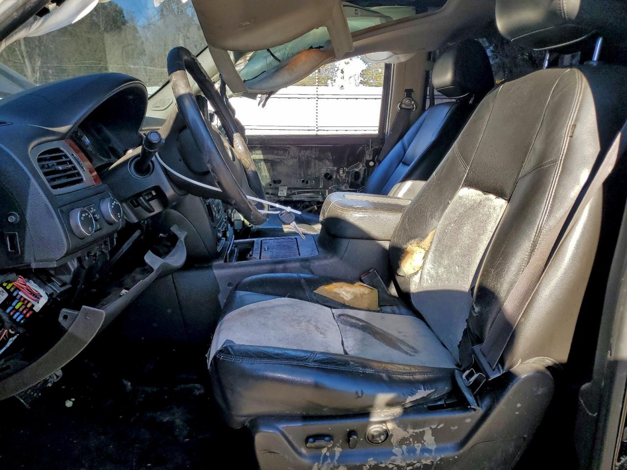 2012 CHEVROLET SUBURBAN K1500 LTZ photo 13