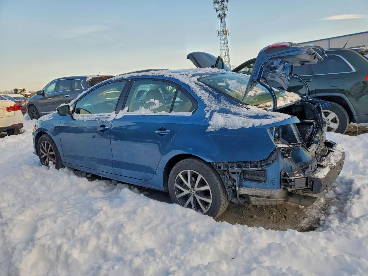 2017 VOLKSWAGEN JETTA SE photo 2