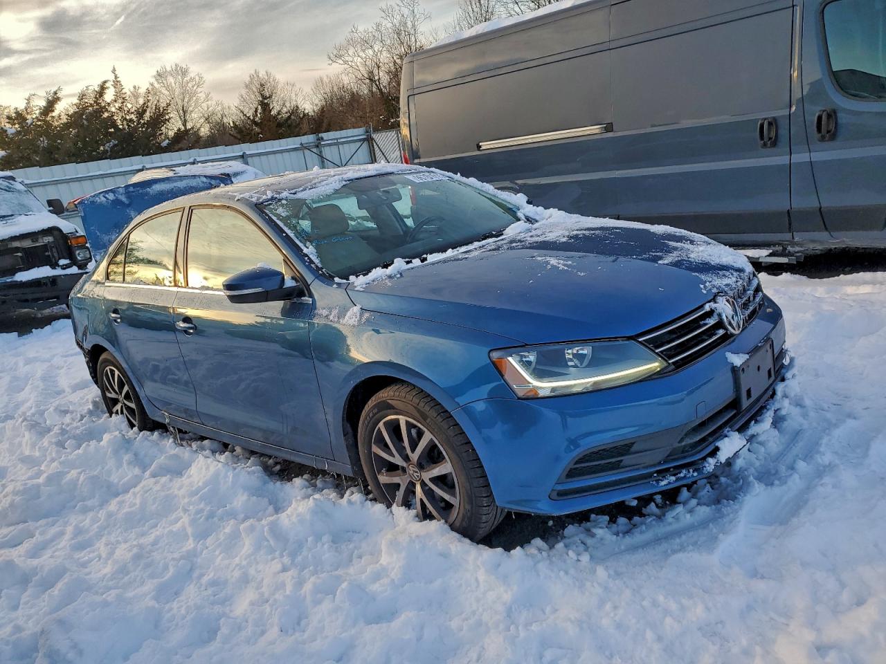 2017 VOLKSWAGEN JETTA SE photo 4