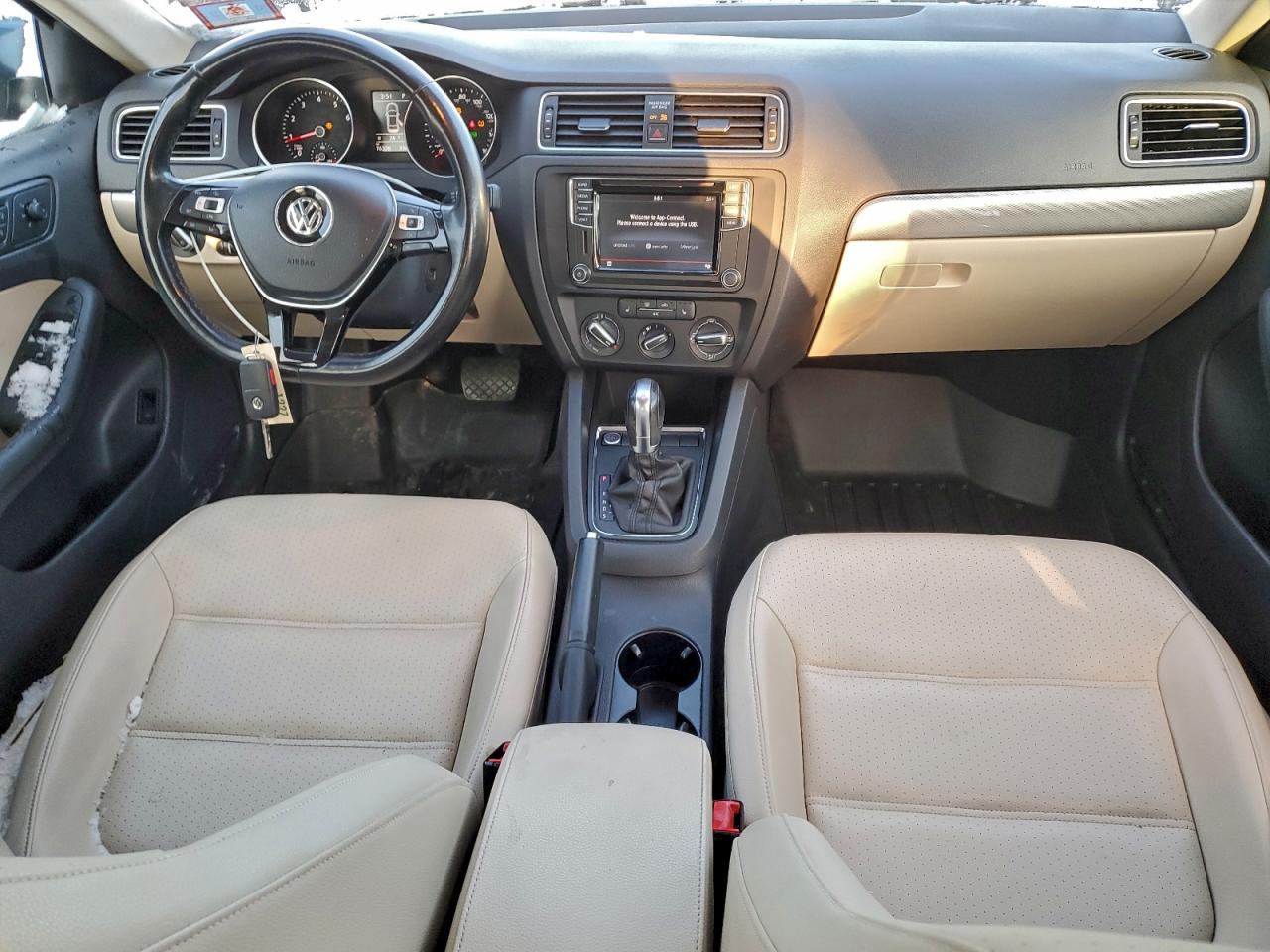 2017 VOLKSWAGEN JETTA SE photo 8