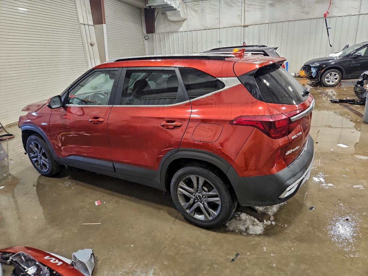 2023 KIA SELTOS S photo 2
