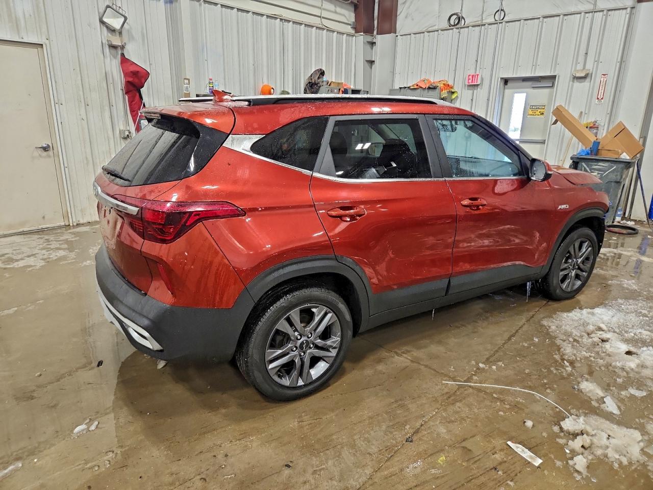 2023 KIA SELTOS S photo 3