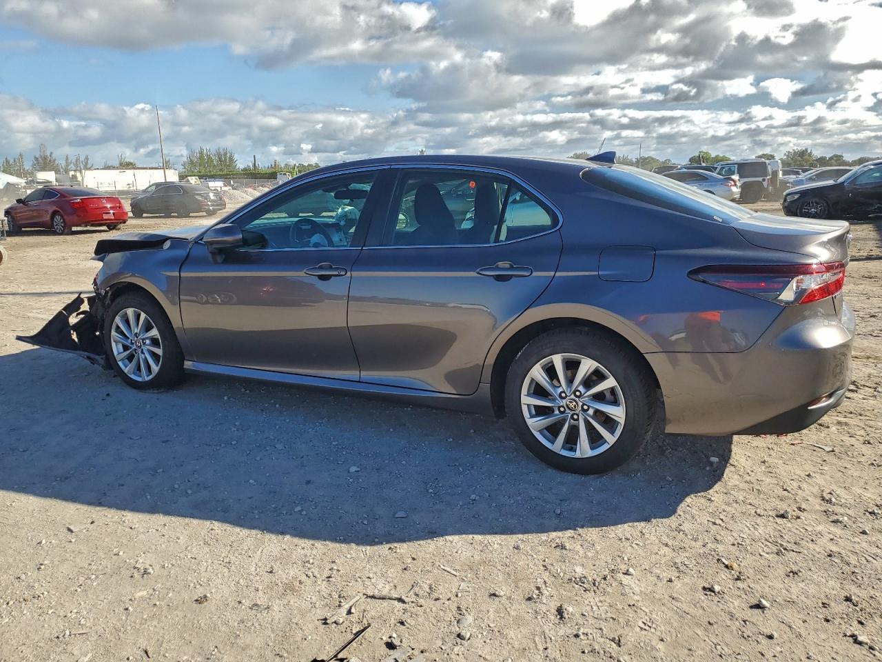 2021 TOYOTA CAMRY LE photo 2