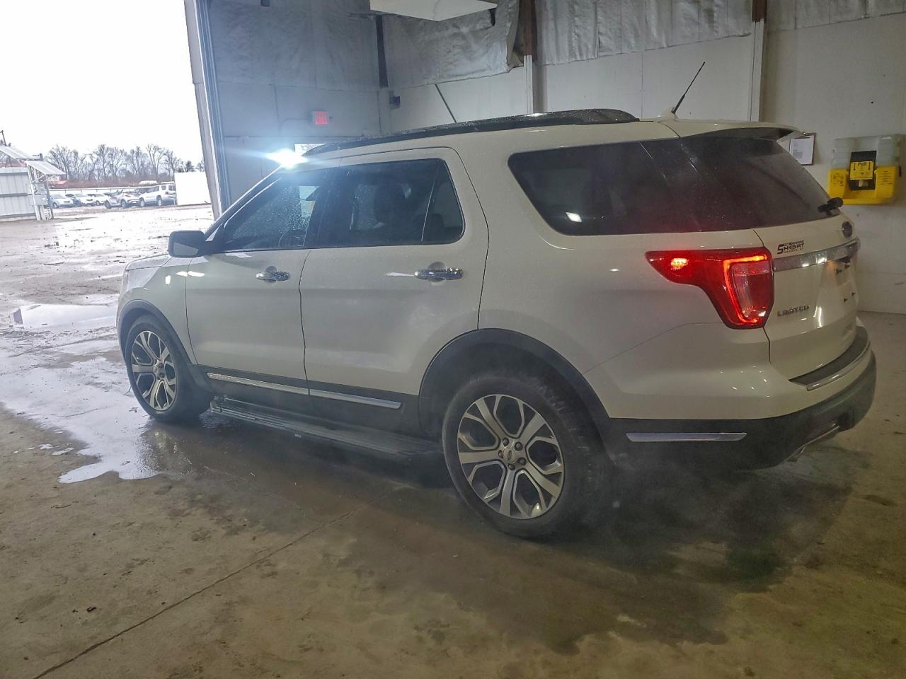 2019 FORD EXPLORER LIMITED photo 3