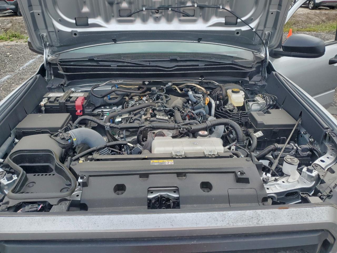2025 TOYOTA TACOMA DOUBLE CAB photo 11