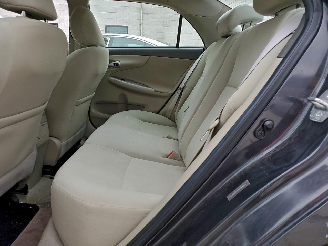 2010 TOYOTA COROLLA BASE photo 10