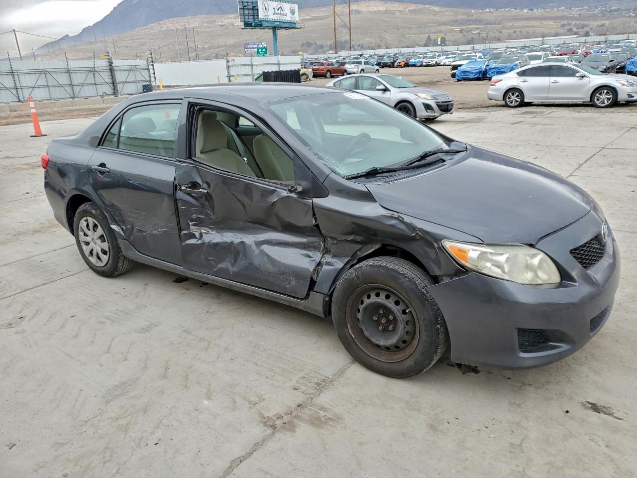 2010 TOYOTA COROLLA BASE photo 4