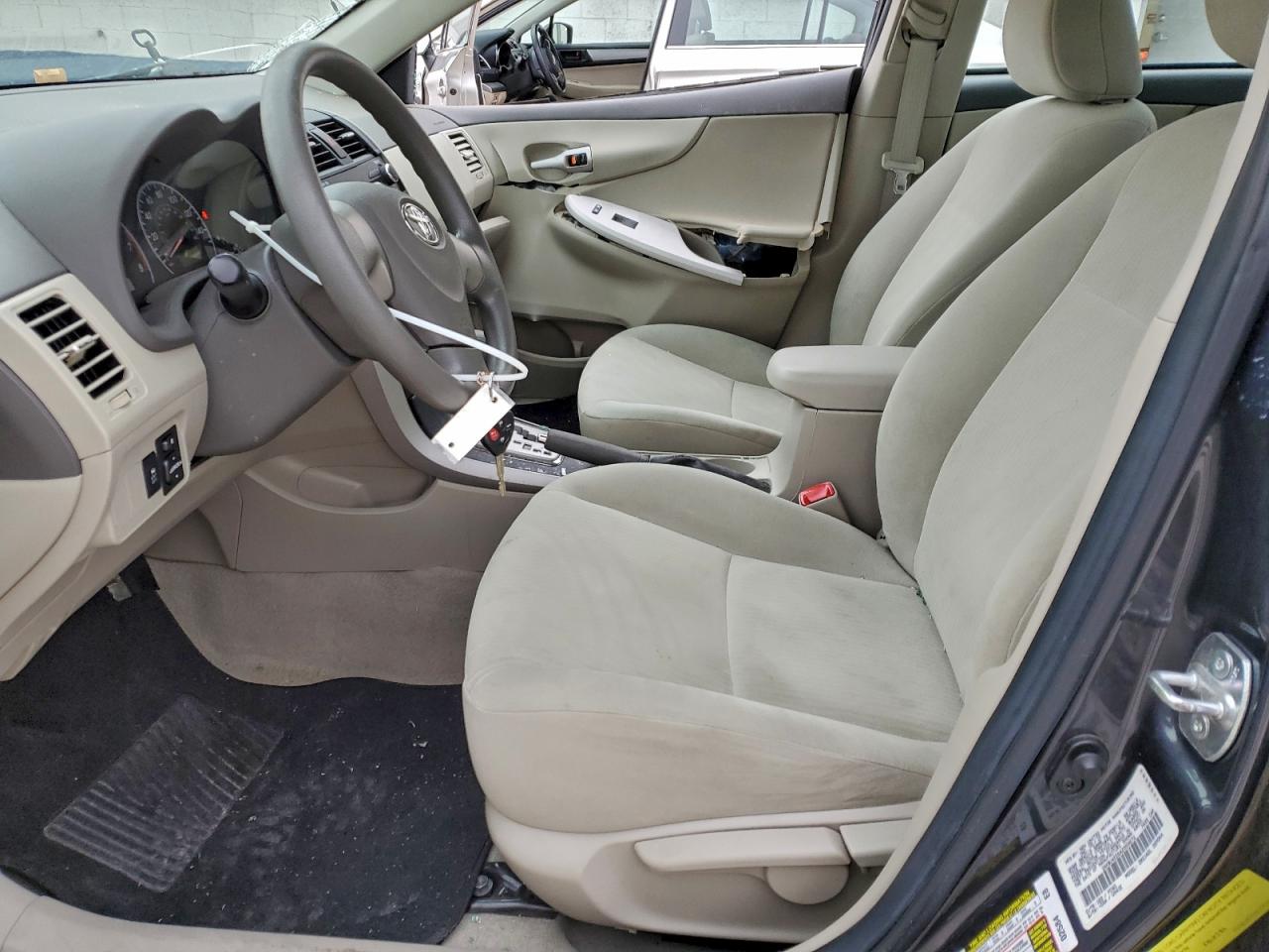 2010 TOYOTA COROLLA BASE photo 7