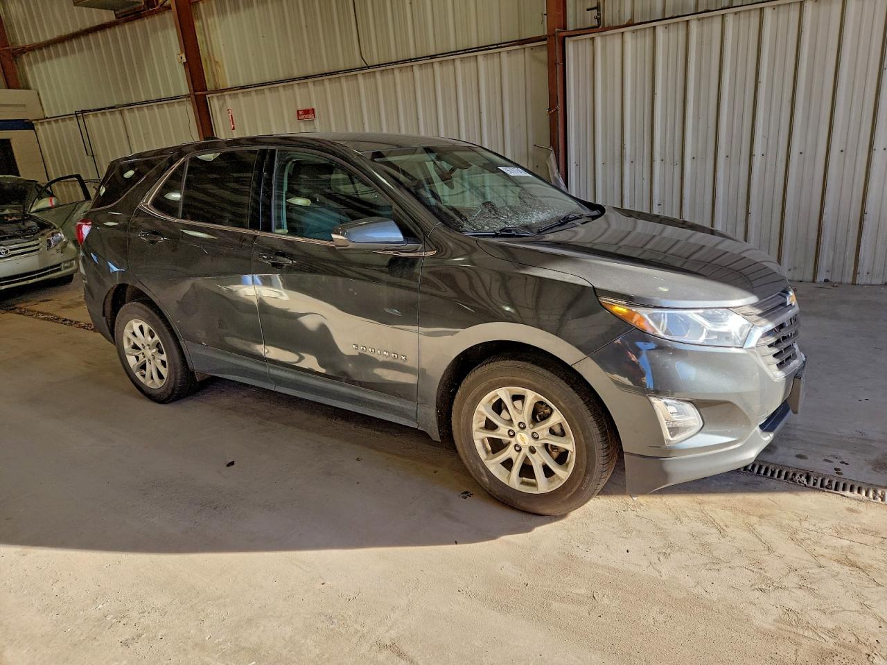 2018 CHEVROLET EQUINOX LT photo 4