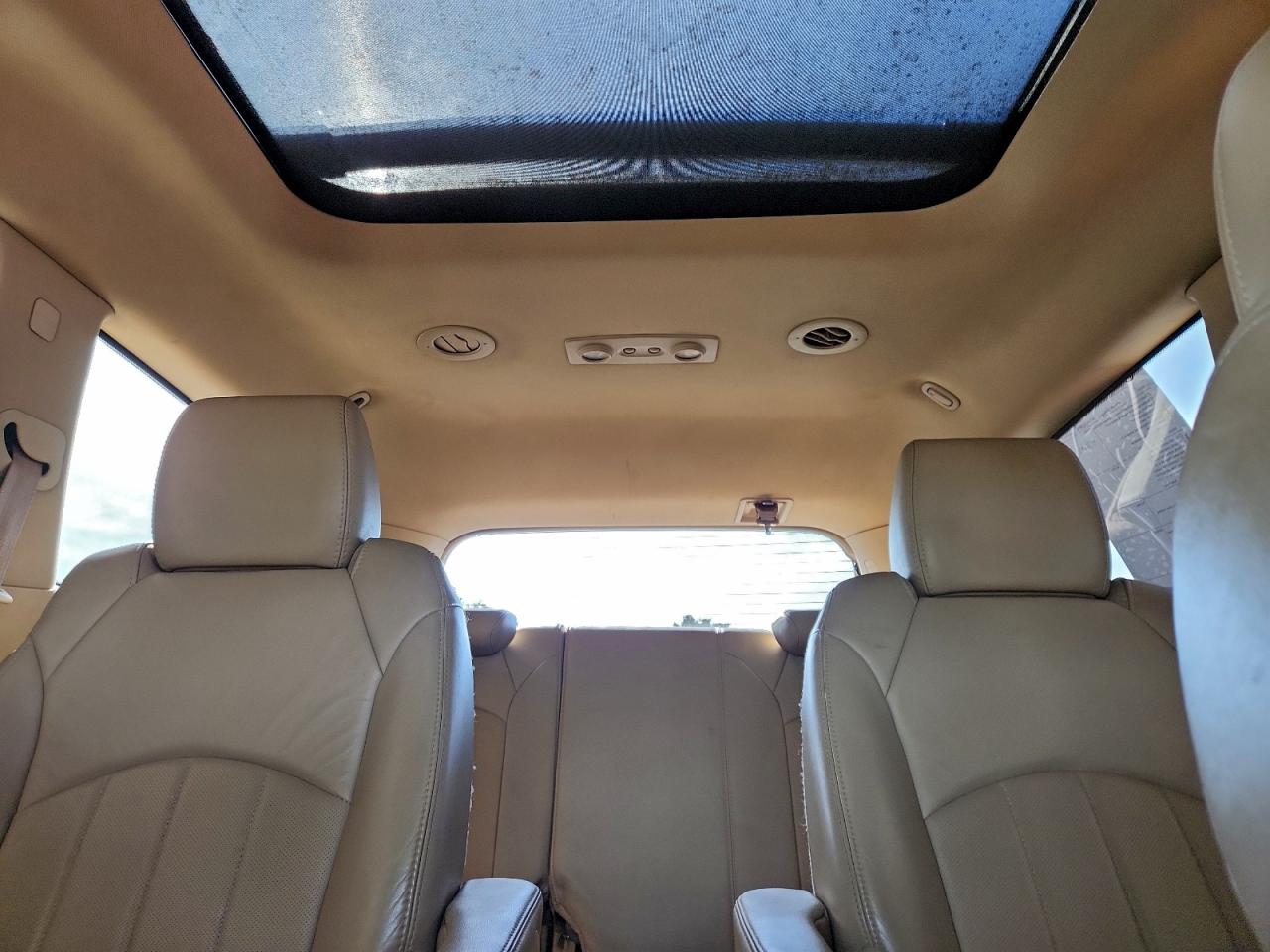 2011 BUICK ENCLAVE CXL photo 19