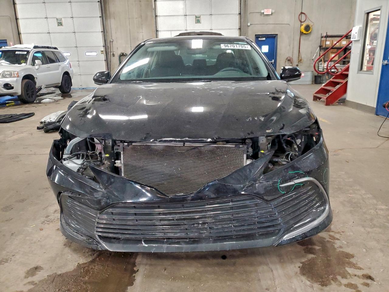 2023 TOYOTA CAMRY LE photo 9