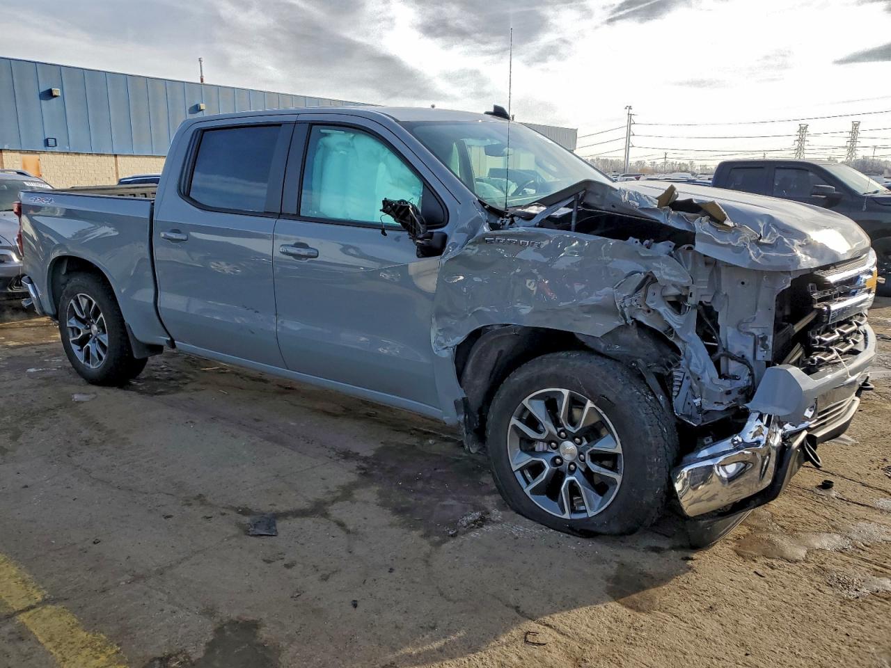 2024 CHEVROLET SILVERADO K1500 LT-L photo 7