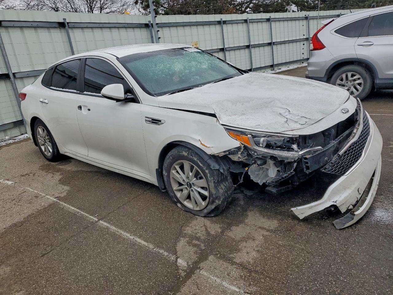 2016 KIA OPTIMA LX photo 4