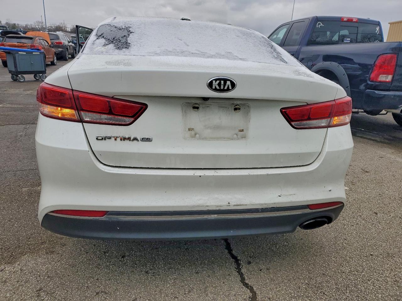 2016 KIA OPTIMA LX photo 6