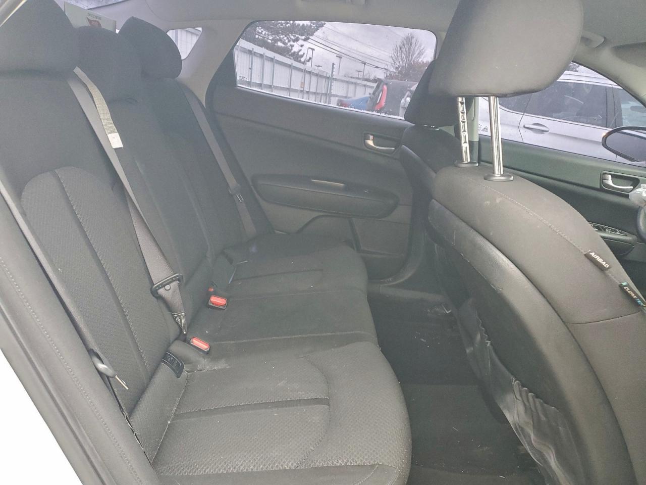 2016 KIA OPTIMA LX photo 10