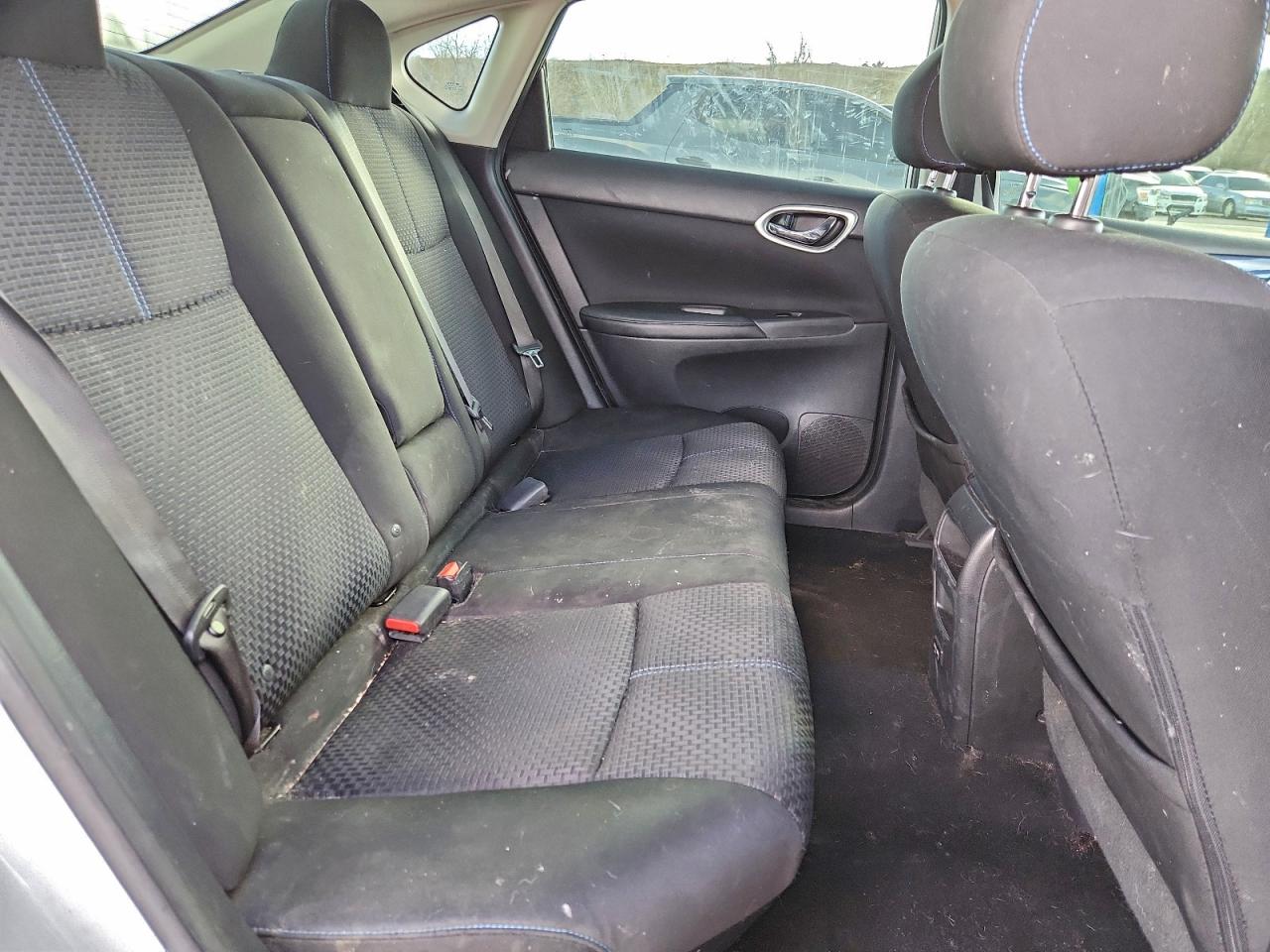 2018 NISSAN SENTRA S photo 10