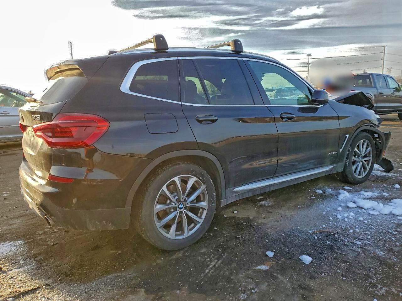 2018 BMW X3 XDRIVE30I photo 3