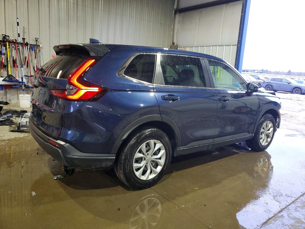 2025 HONDA CR-V LX photo 3
