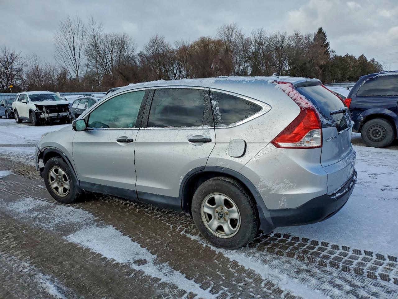 2013 HONDA CR-V LX photo 2