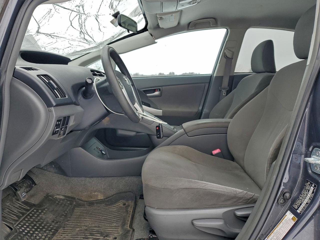 2011 TOYOTA PRIUS photo 7