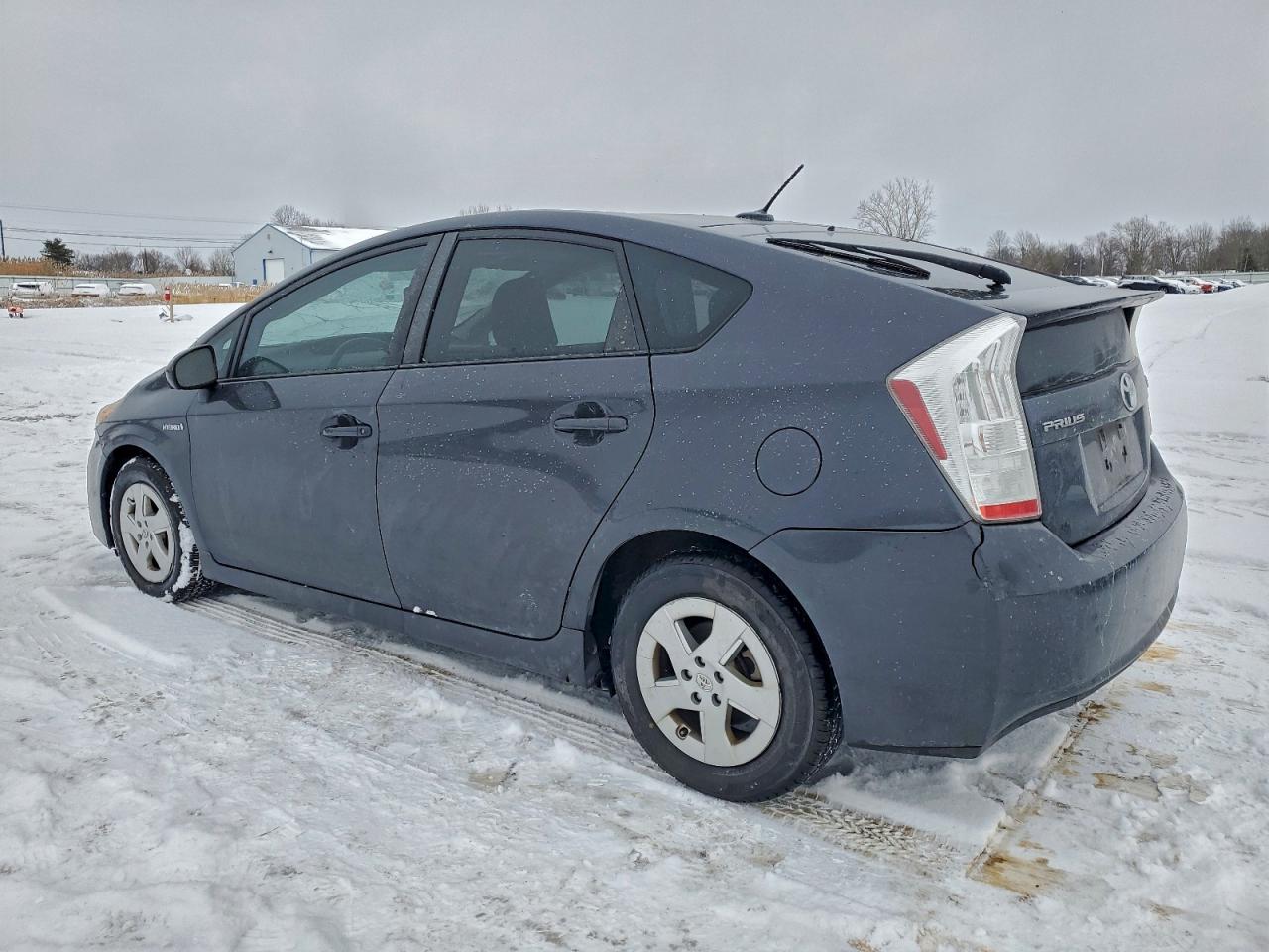 2011 TOYOTA PRIUS photo 2