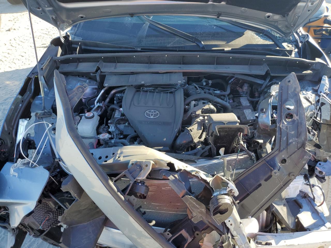 2024 TOYOTA HIGHLANDER LE photo 12