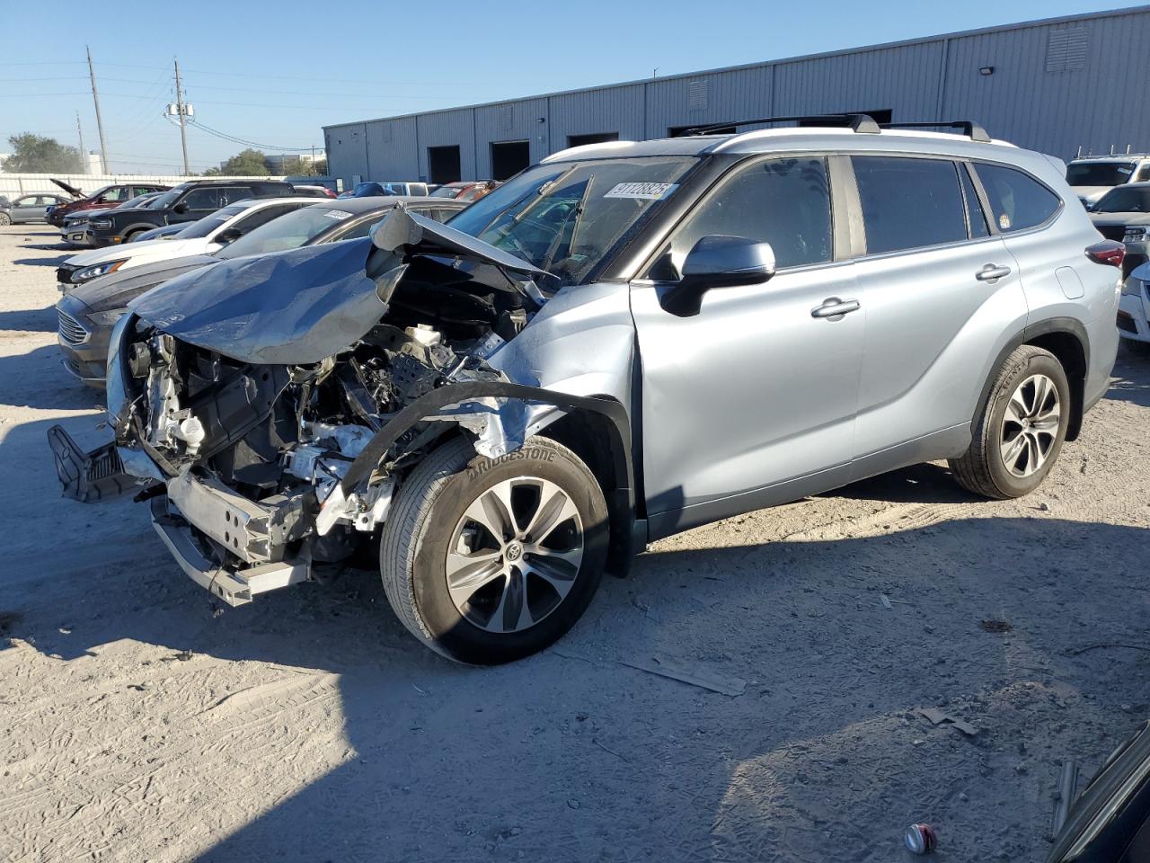 2024 TOYOTA HIGHLANDER