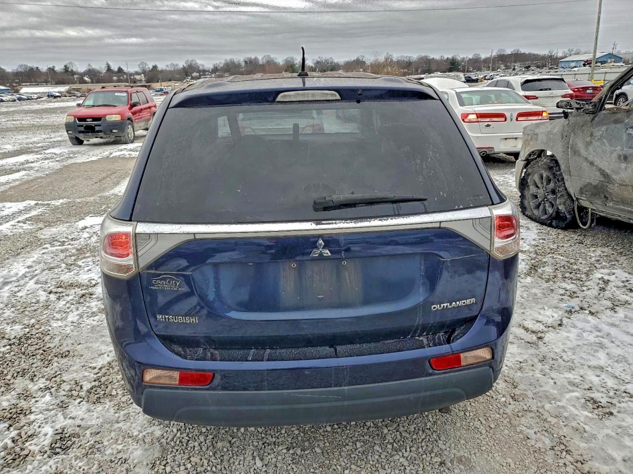 2014 MITSUBISHI OUTLANDER SE photo 6