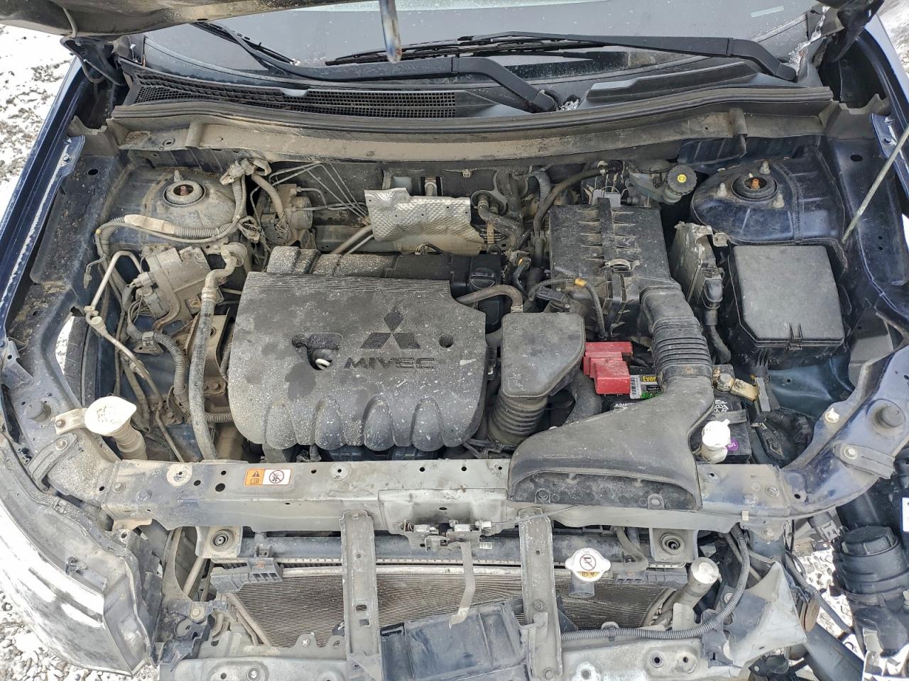 2014 MITSUBISHI OUTLANDER SE photo 12