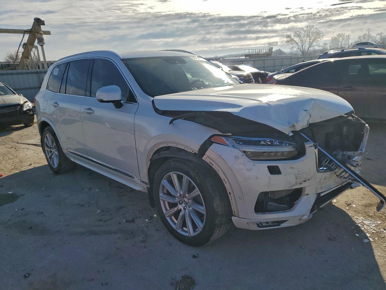 2016 VOLVO XC90 T6 photo 4