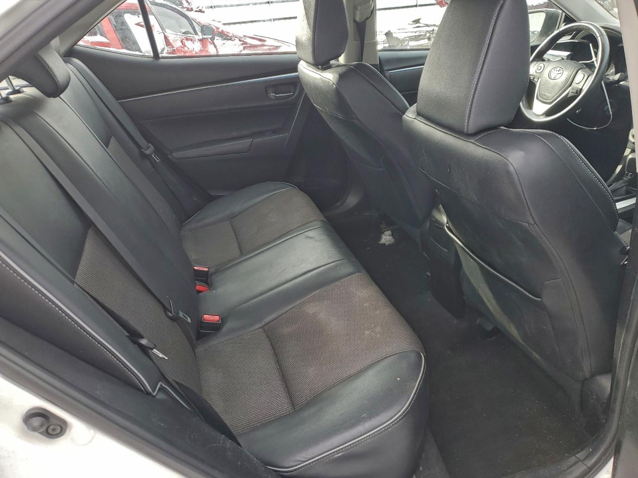 2014 TOYOTA COROLLA L photo 10
