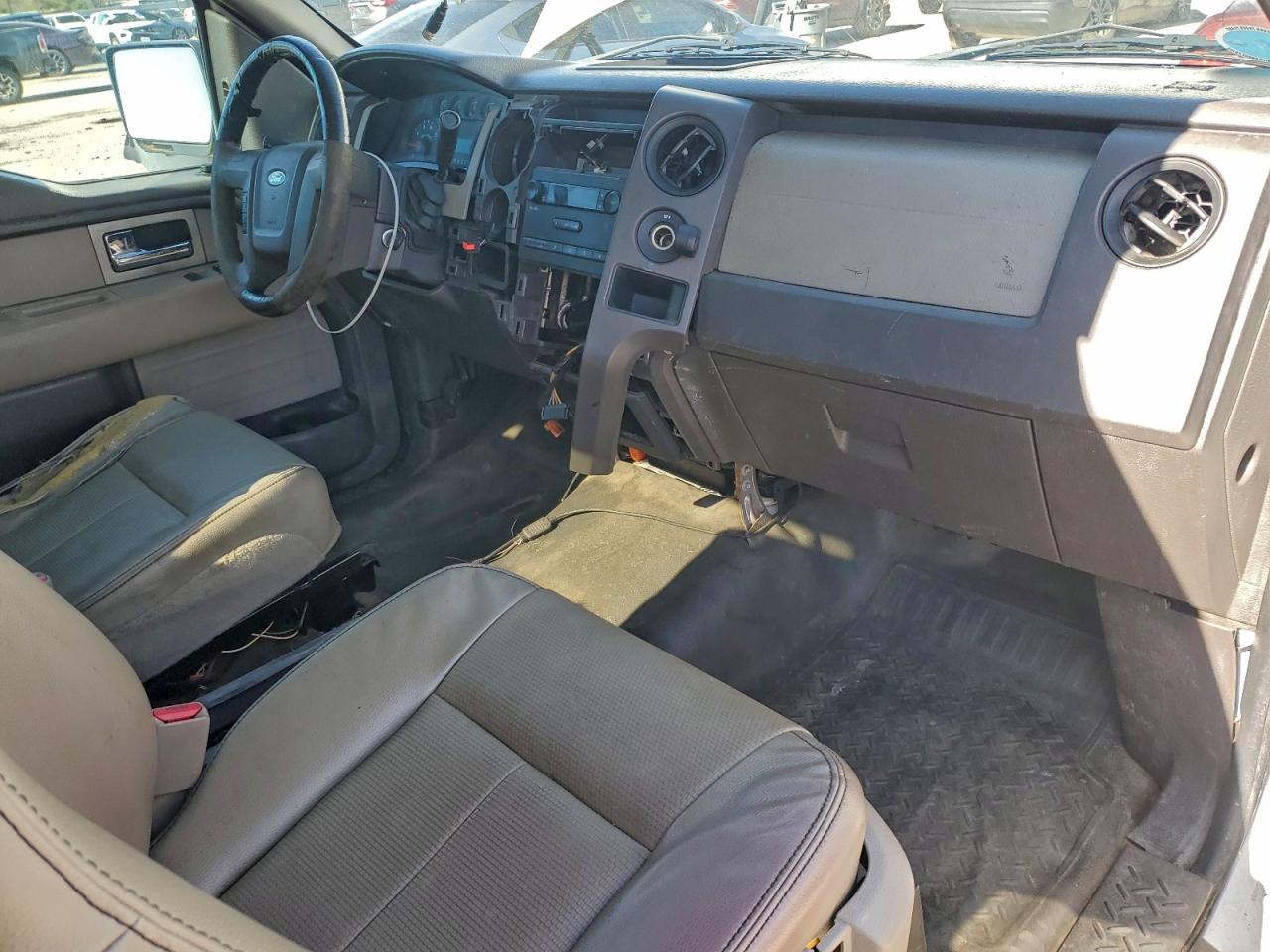 2010 FORD F150 photo 8