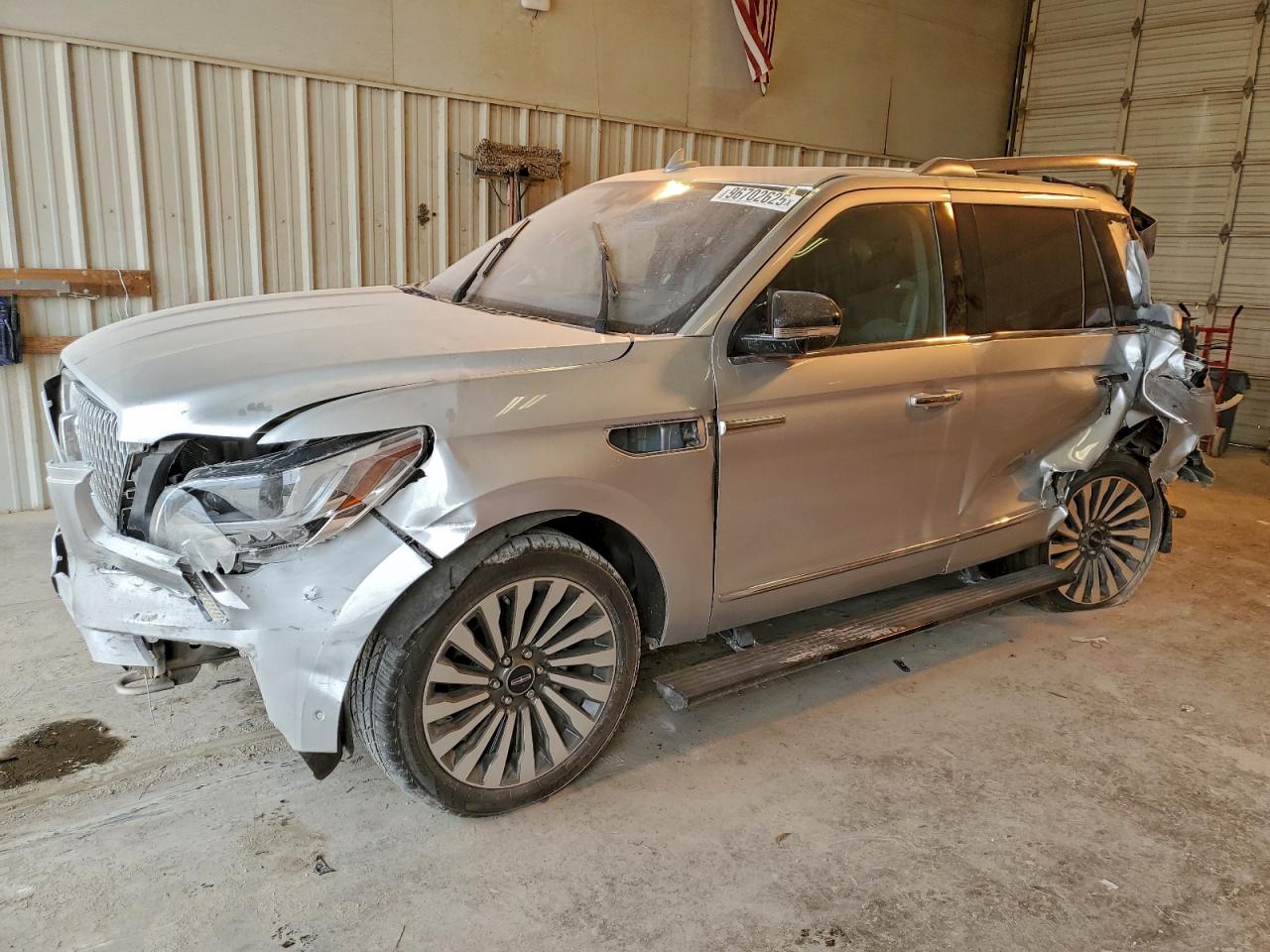 2019 LINCOLN NAVIGATOR