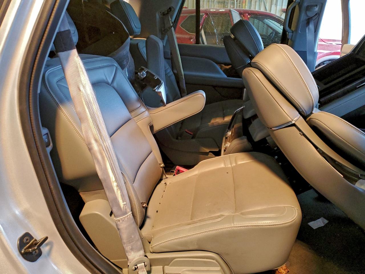 2019 LINCOLN NAVIGATOR RESERVE photo 21