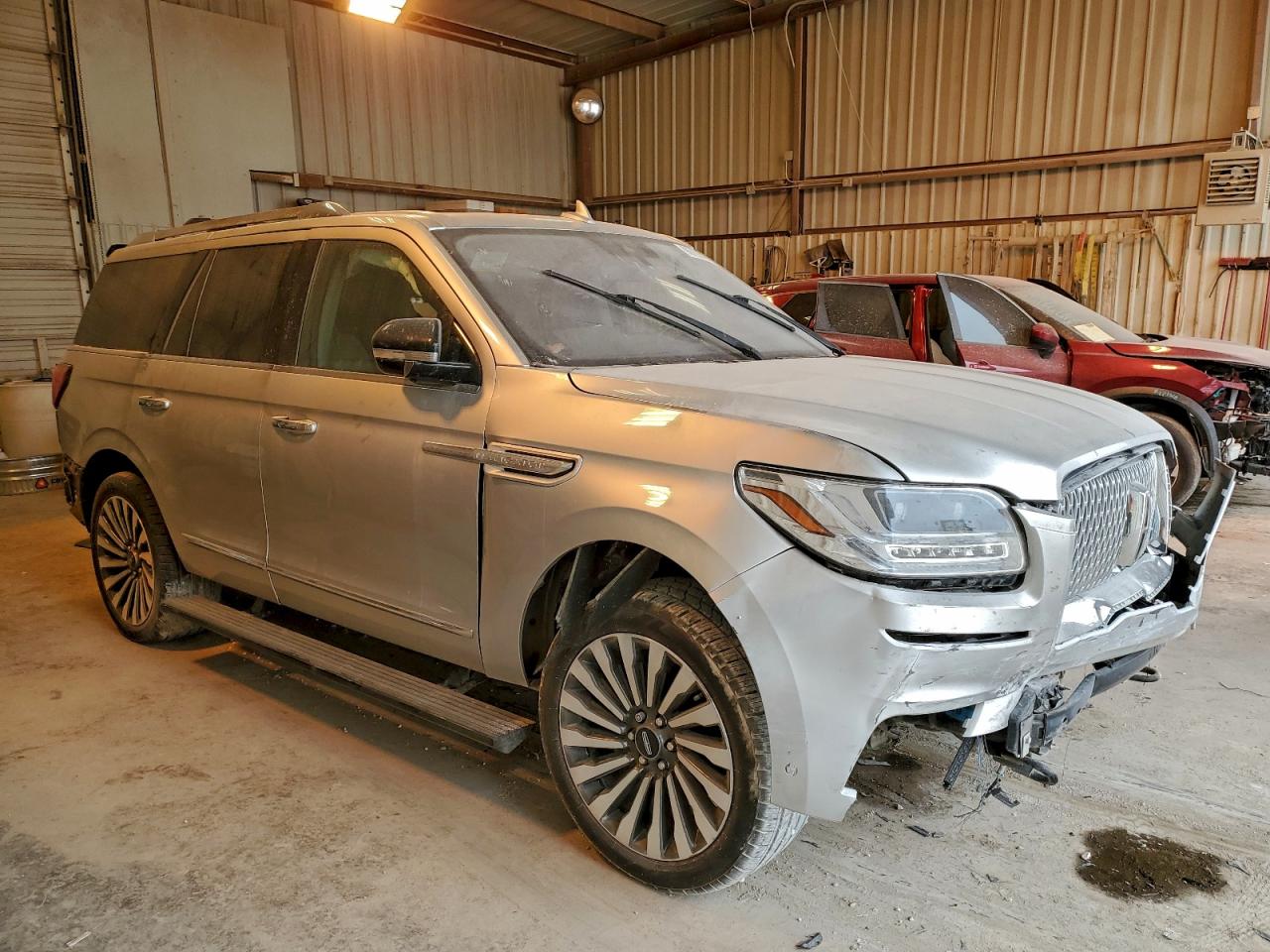 2019 LINCOLN NAVIGATOR RESERVE photo 7