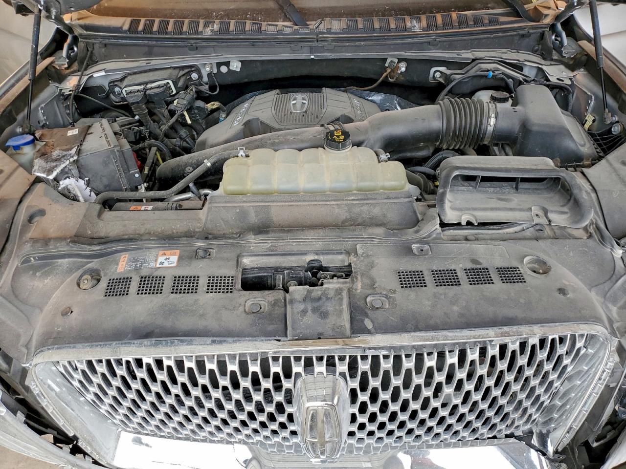 2019 LINCOLN NAVIGATOR RESERVE photo 23
