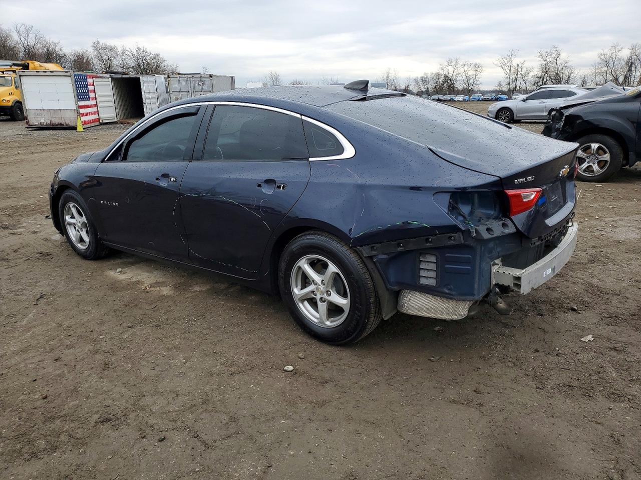 2018 CHEVROLET MALIBU LS photo 3