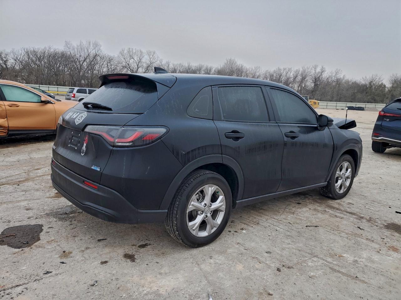 2024 HONDA HR-V LX photo 3