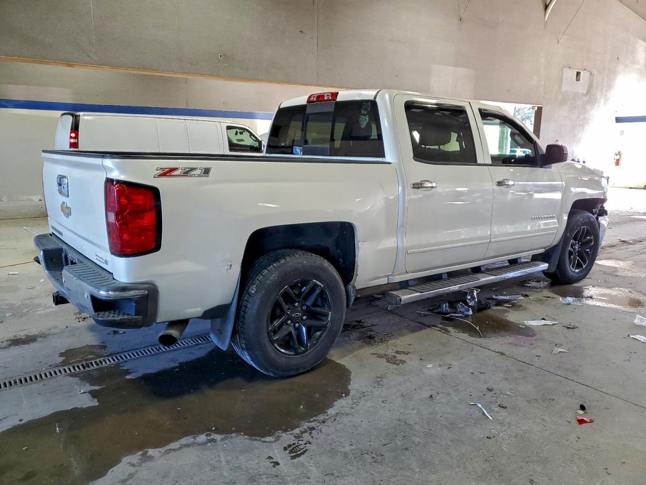 2015 CHEVROLET SILVERADO K1500 LT photo 3