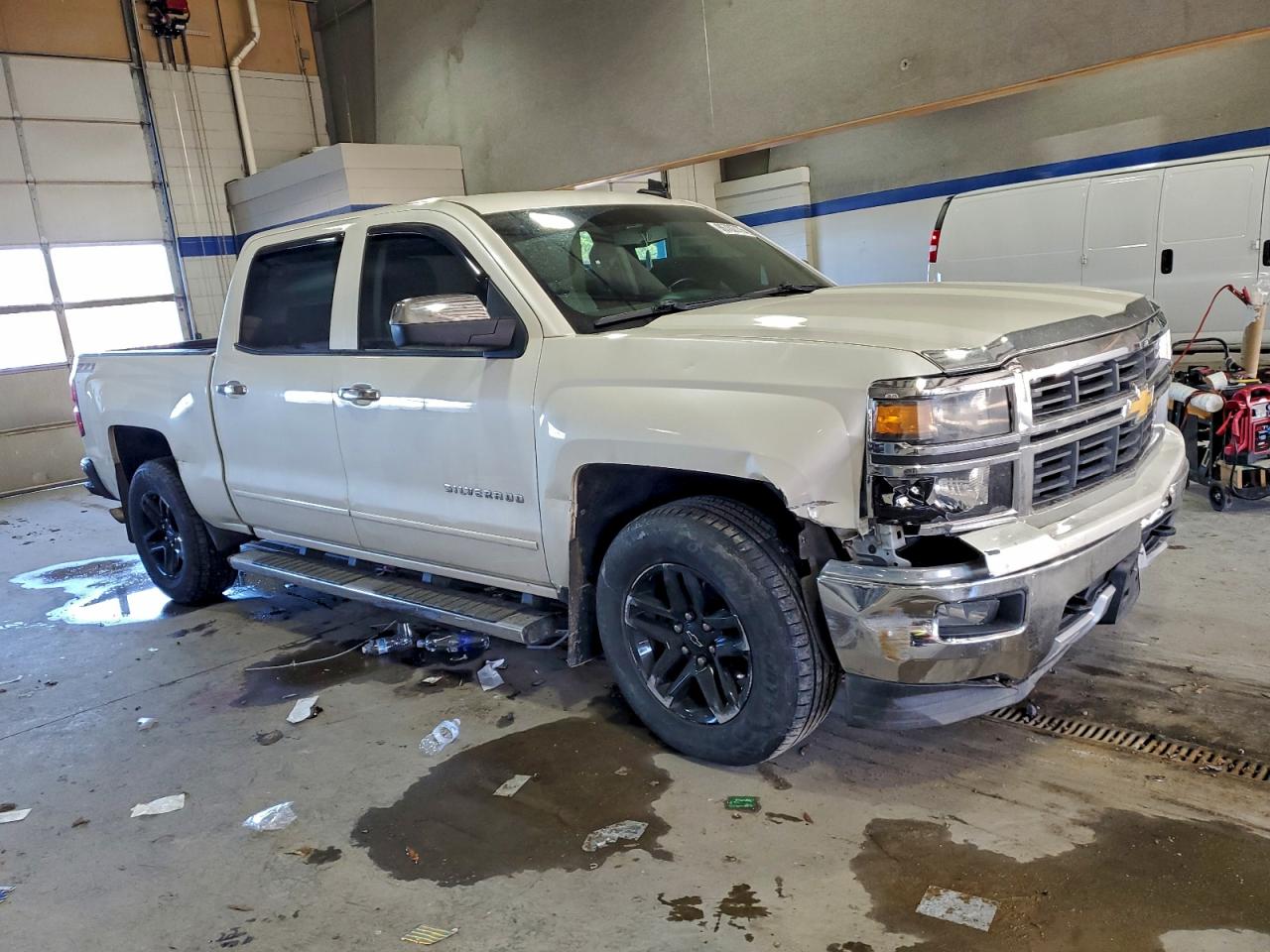 2015 CHEVROLET SILVERADO K1500 LT photo 4