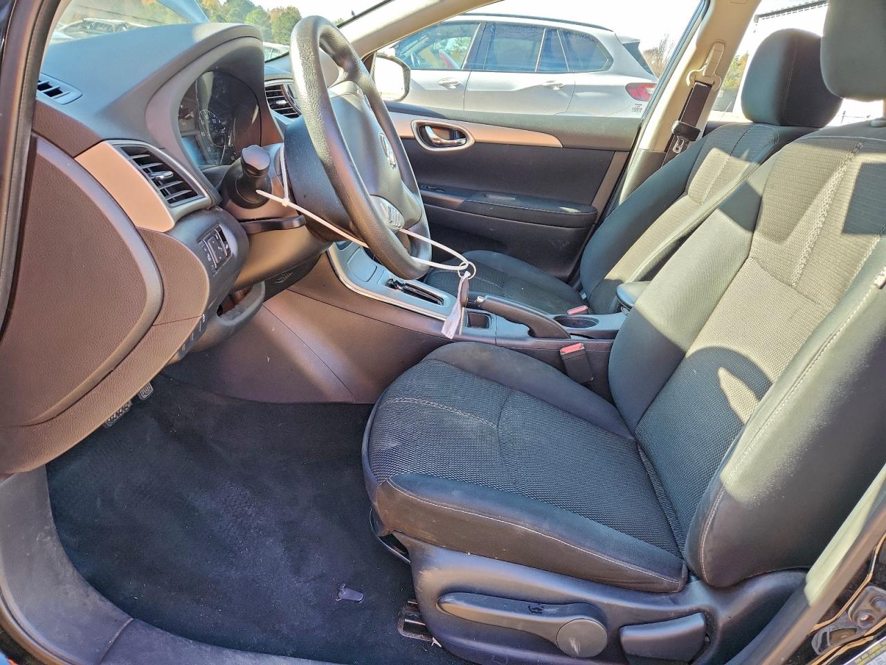 2015 NISSAN SENTRA S photo 7