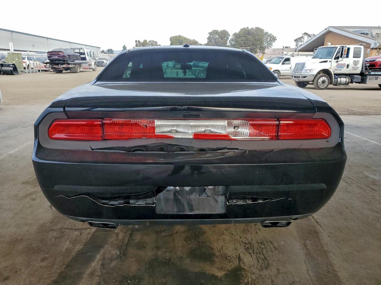 2012 DODGE CHALLENGER SXT photo 6