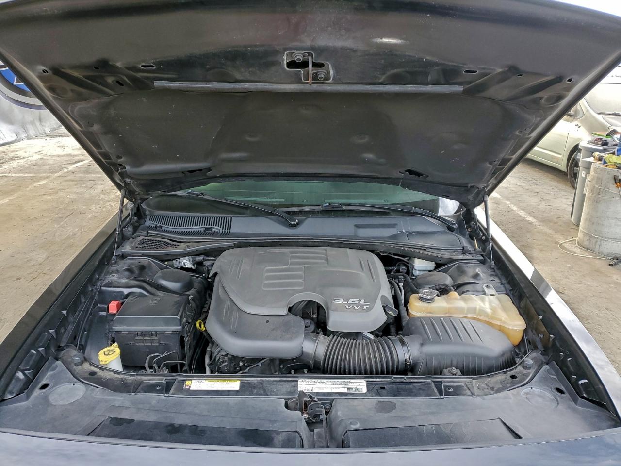 2012 DODGE CHALLENGER SXT photo 11