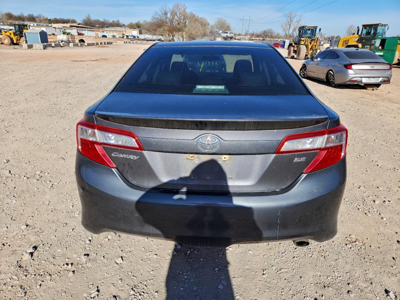 2014 TOYOTA CAMRY L photo 6