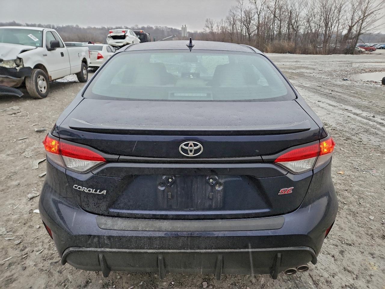 2023 TOYOTA COROLLA SE photo 6