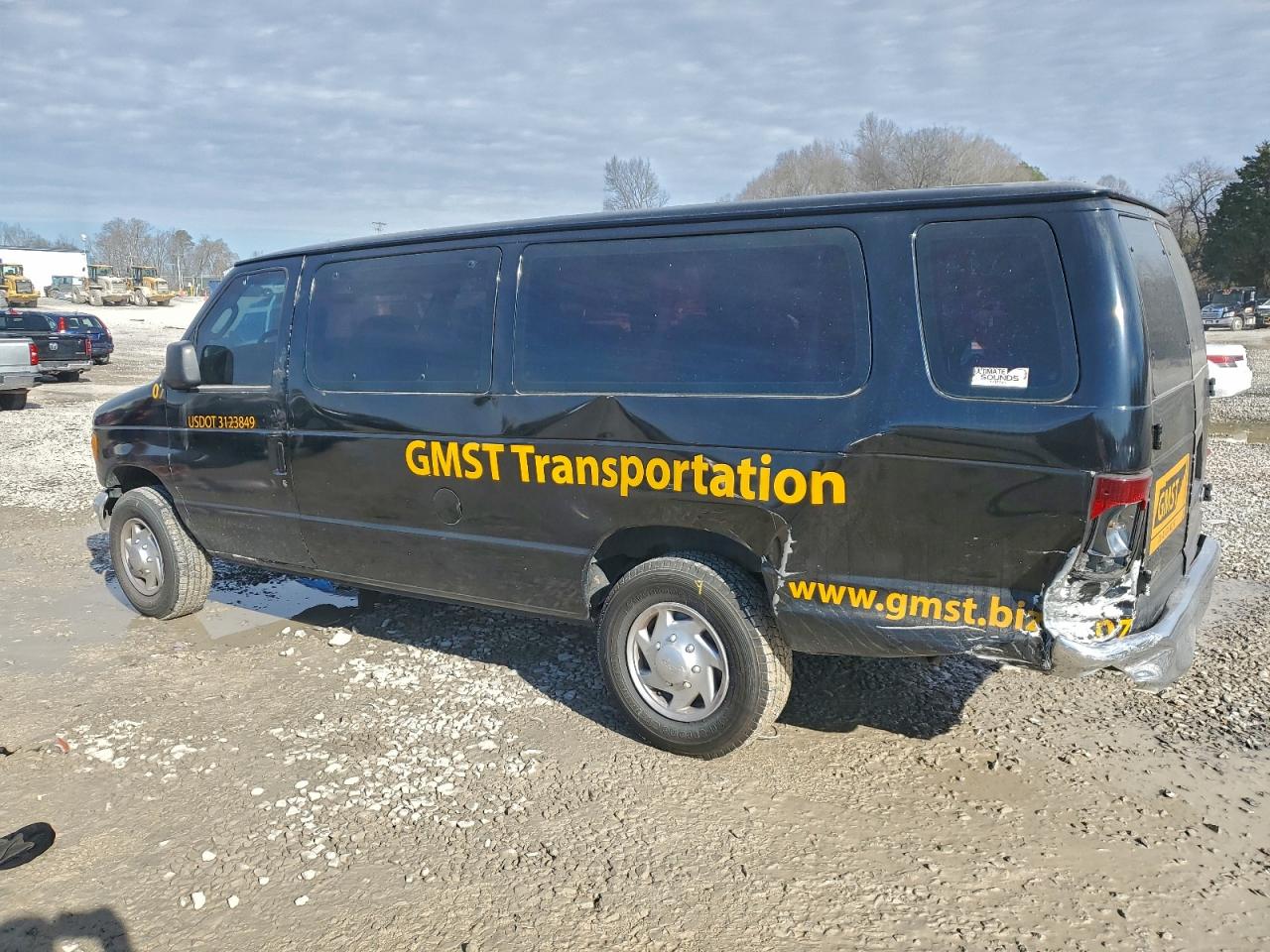 2007 FORD ECONOLINE E350 SUPER DUTY WAGON photo 2