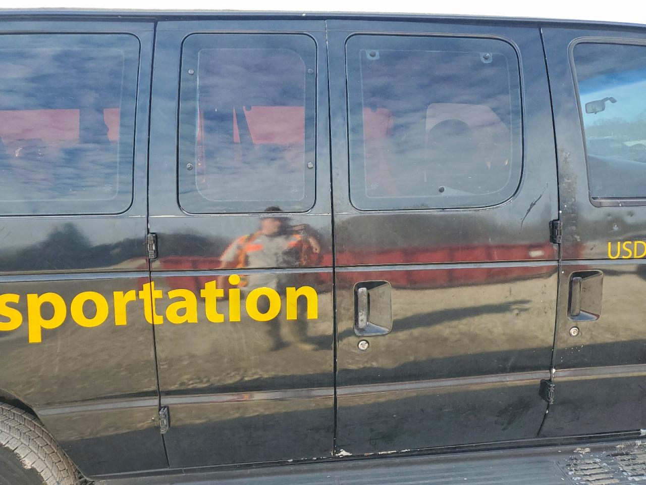 2007 FORD ECONOLINE E350 SUPER DUTY WAGON photo 11
