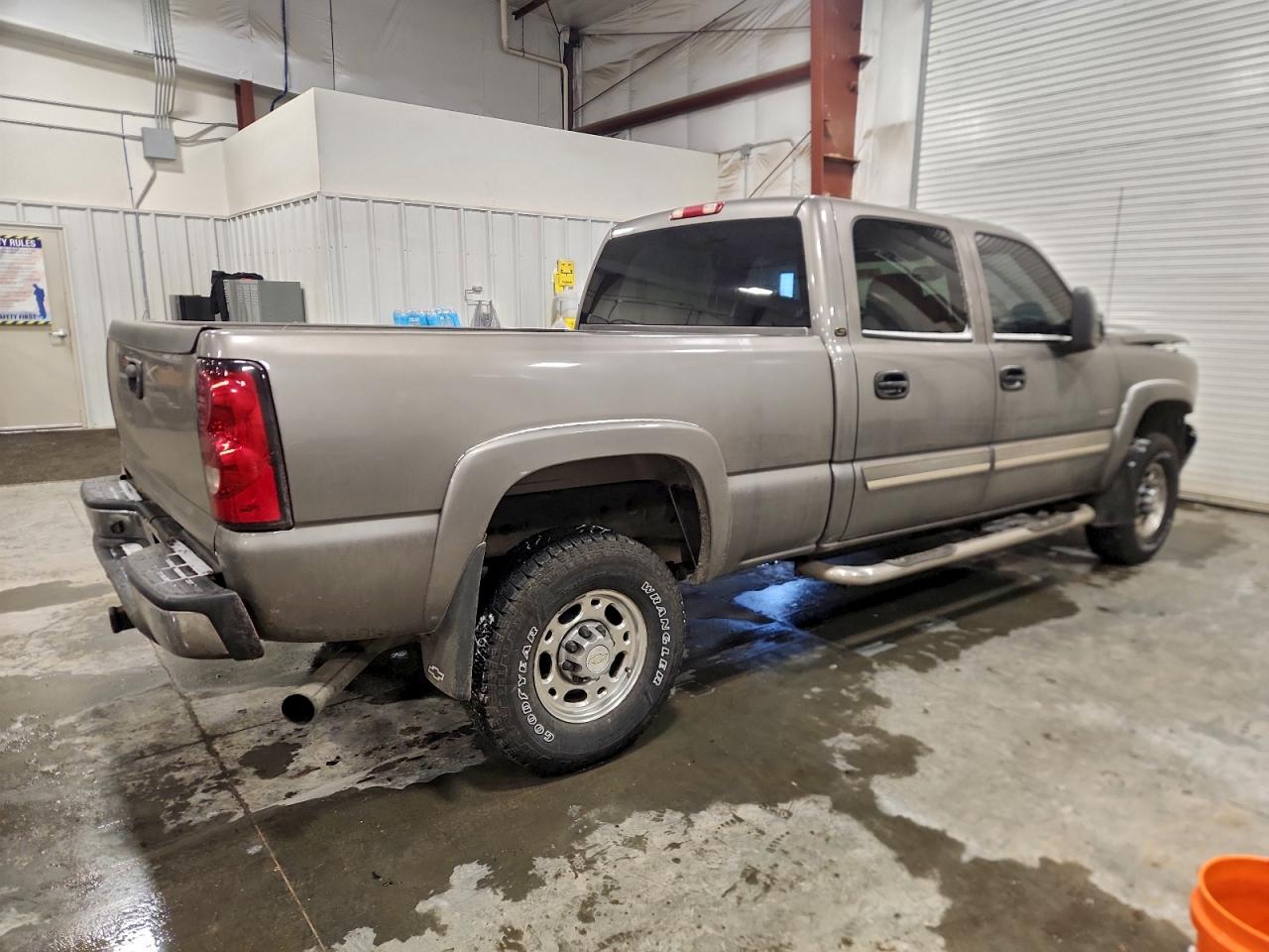 2006 CHEVROLET SILVERADO K2500 HEAVY DUTY photo 3