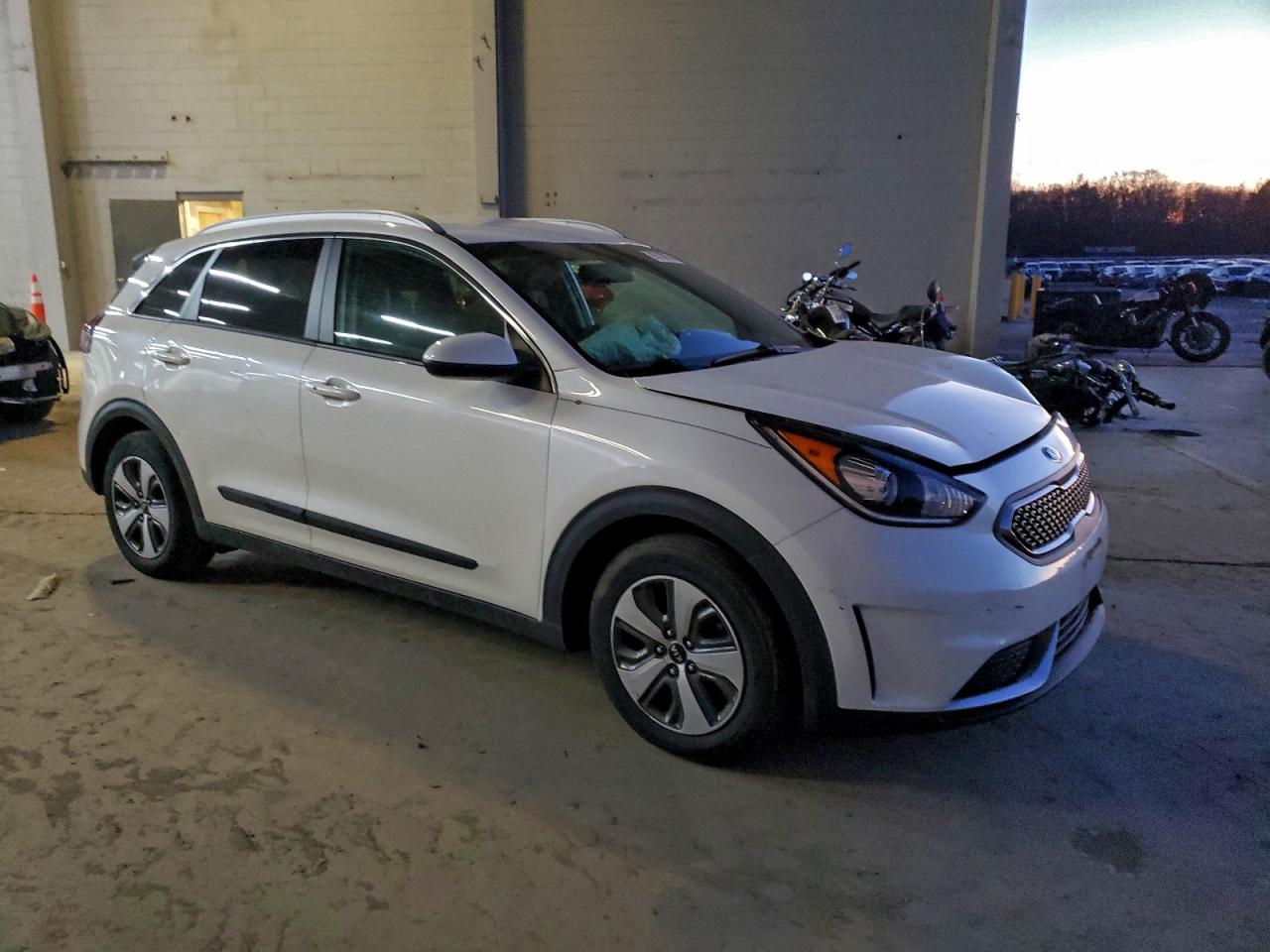 2018 KIA NIRO FE photo 4